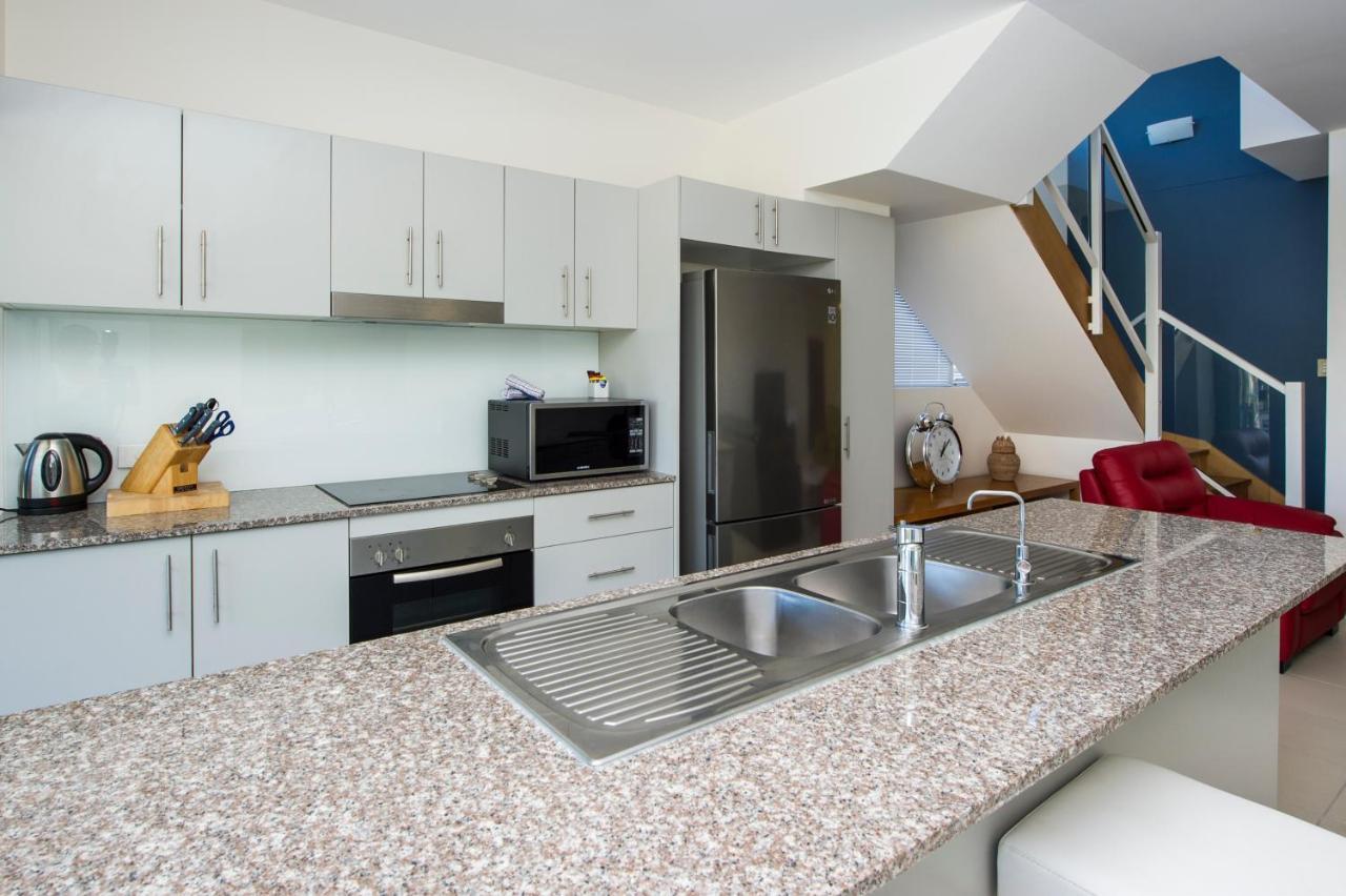 Beachside Magnetic Harbour Apartments Nelly Bay Екстер'єр фото