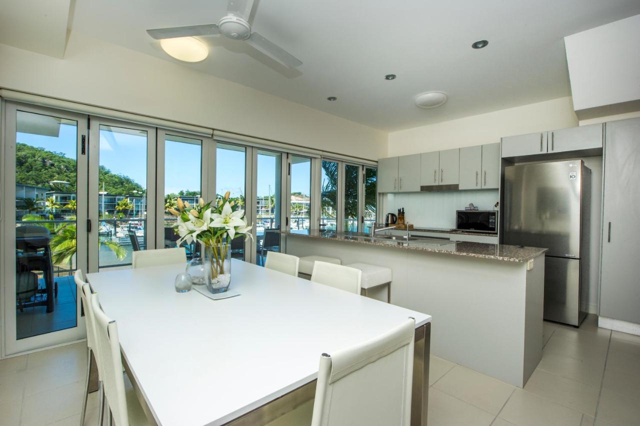 Beachside Magnetic Harbour Apartments Nelly Bay Екстер'єр фото